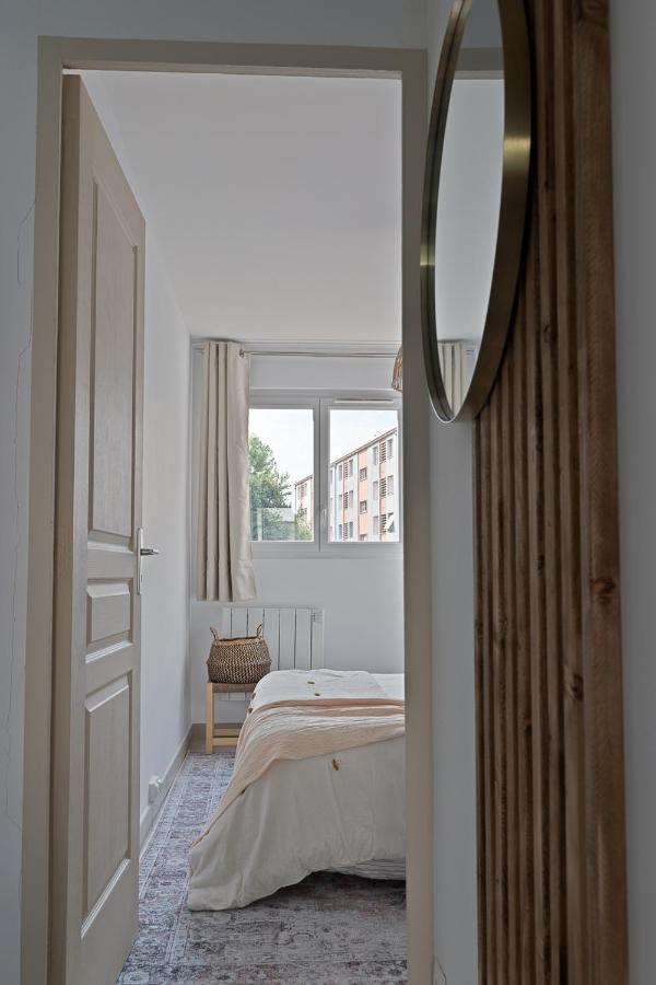 Appartement Spacieux 1 Chambre Parking Gratuit Valence  Kültér fotó